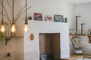 The Tansy House on Queen Street