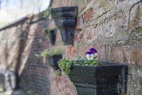 The Tansy House on Queen Street