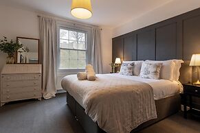 The Tansy House on Queen Street