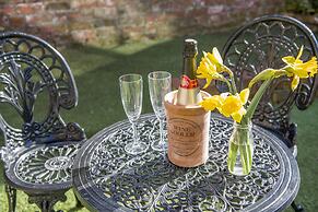 The Tansy House on Queen Street