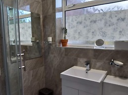 Huku Kwetu - Ferndale House