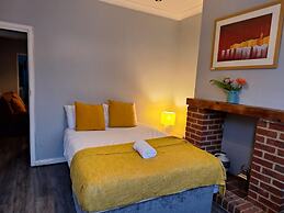 Huku Kwetu - Ferndale House