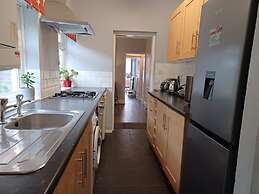 Huku Kwetu - Ferndale House