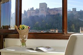 Alhambra Penthouse 2 Private Terraces Parking Free