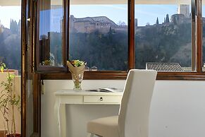 Alhambra Penthouse 2 Private Terraces Parking Free