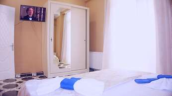 Elite Lux Hotel