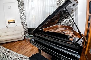 ApartExpo on Kutuzovsky 35