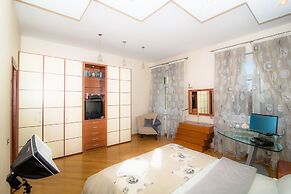 ApartExpo on Kutuzovsky 35-30