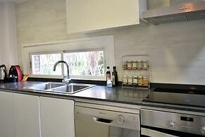 Shikara Be my Guest Castelldefles