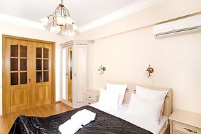 ApartExpo on Kutuzovsky 35-32