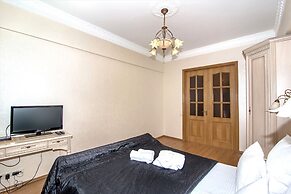 ApartExpo on Kutuzovsky 35-2