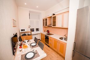 ApartExpo on Kutuzovskiy 26 Apartment