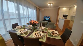 La Gioia Elegant Spacious Apartment