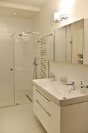 La Gioia Elegant Spacious Apartment