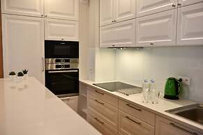 La Gioia Elegant Spacious Apartment