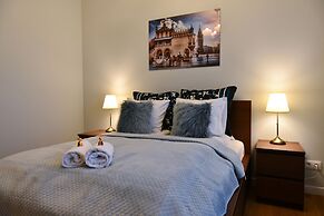 La Gioia Elegant Spacious Apartment