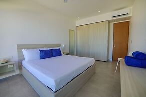 The City 1309 N
