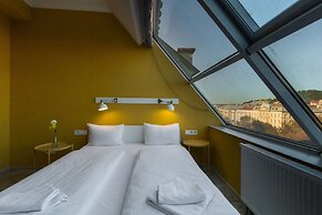 Opera Passage Hotel & Apartaments