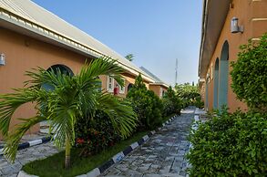 Graceland Inn & Garden