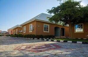 Graceland Inn & Garden