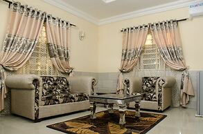 Graceland Inn & Garden