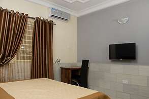 Graceland Inn & Garden