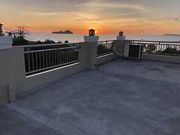 Godo's Hotel and Restaurant