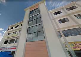 Godo's Hotel and Restaurant