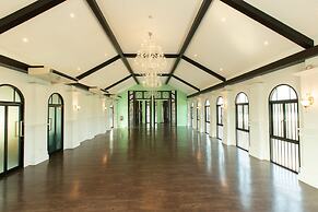 Chaanburi Boutique Resort