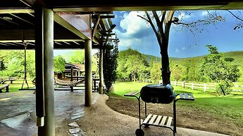 Pakchong Family Home