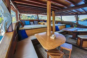 Tanaka Liveaboard