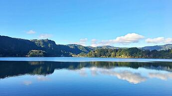 Home Azores - Mountain View Apartment