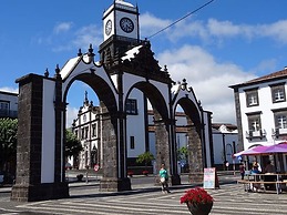 Home Azores - Mountain View Apartment