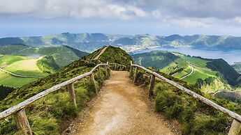 Home Azores - Mountain View Apartment