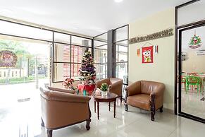 Super OYO 283 Helvetia Residence