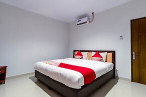 Super OYO 283 Helvetia Residence