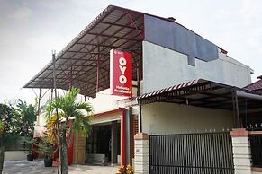 Super OYO 283 Helvetia Residence