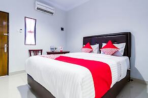 Super OYO 283 Helvetia Residence