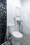 Super OYO 283 Helvetia Residence