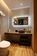 X-Times Lakeside Hotel