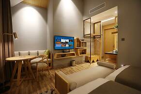 X-Times Lakeside Hotel