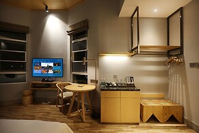 X-Times Lakeside Hotel