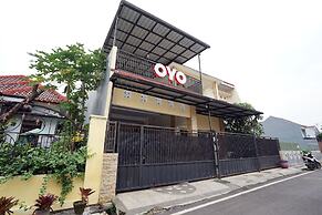 OYO 302 Karolin Homestay