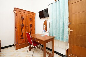 OYO 302 Karolin Homestay