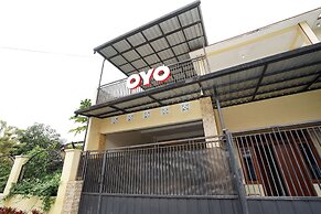 OYO 302 Karolin Homestay