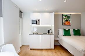 Cromwell Serviced Apartment by Concept Apartments