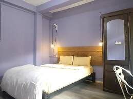 Sun Apartment & Guest House