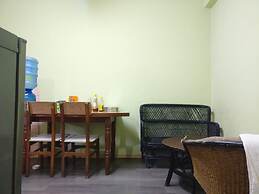 Sun Apartment & Guest House