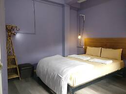 Sun Apartment & Guest House