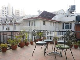 Sun Apartment & Guest House